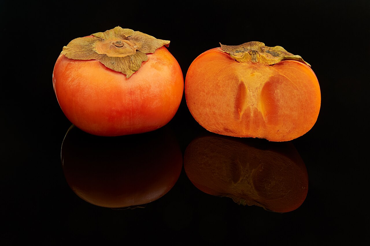 Persimmons — photo: Frank Schulenburg, CC BY-SA 4.0, via Wikimedia Commons
